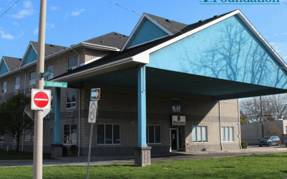 SWFB Flow Through Fund Awards $3,665 Grant to Welcome Centre Shelter Through the WindsorEssex Community Foundation